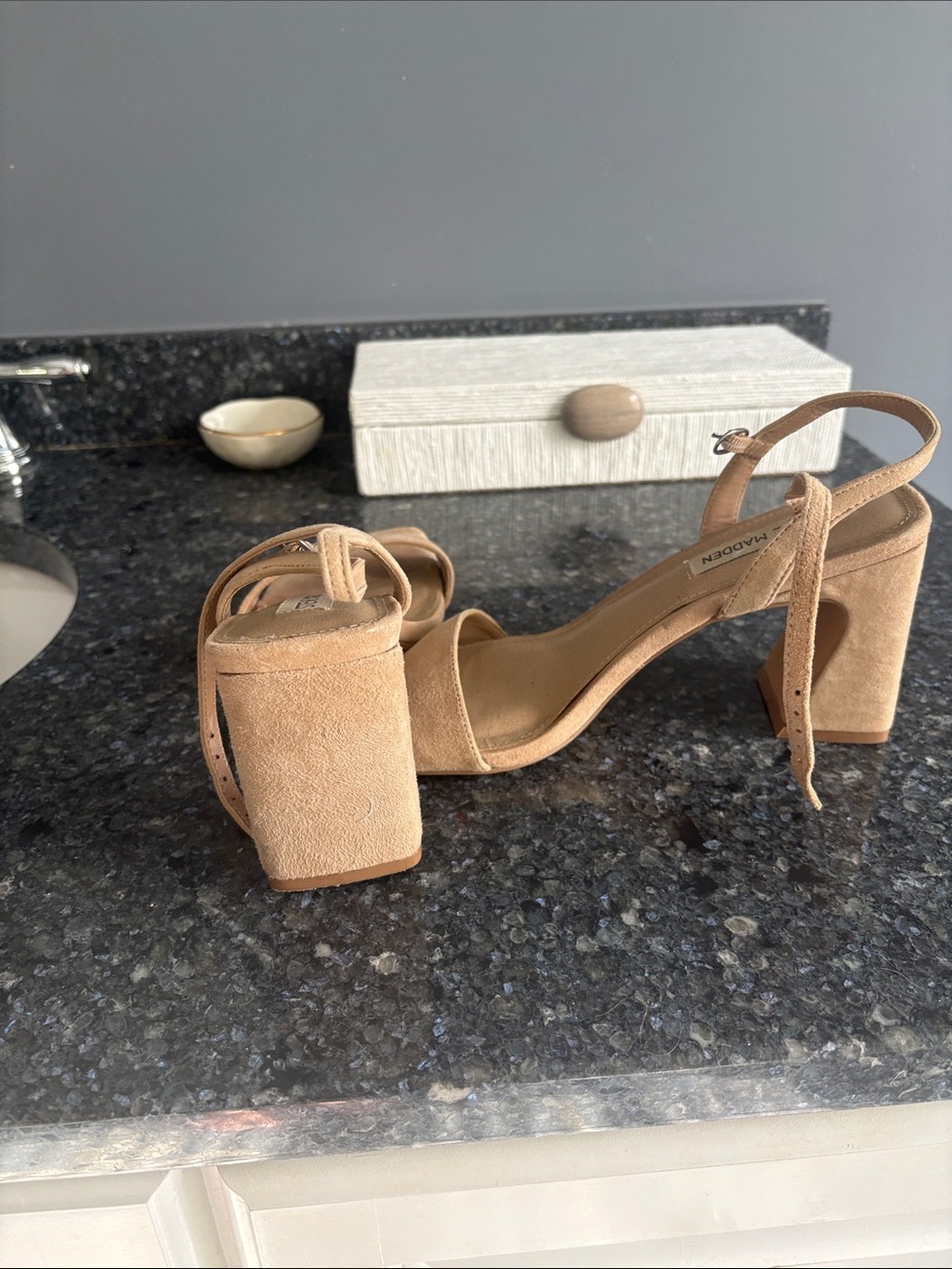 Steve Madden Beige/Tan Block Heel Slingback Sandals - Picture 3 of 3